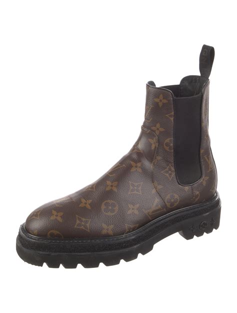 Louis Vuitton LV Monogram Leather Chelsea Boots